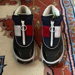 Retro vintage icon Tommy Hilfiger sneakers released in europe limited supply